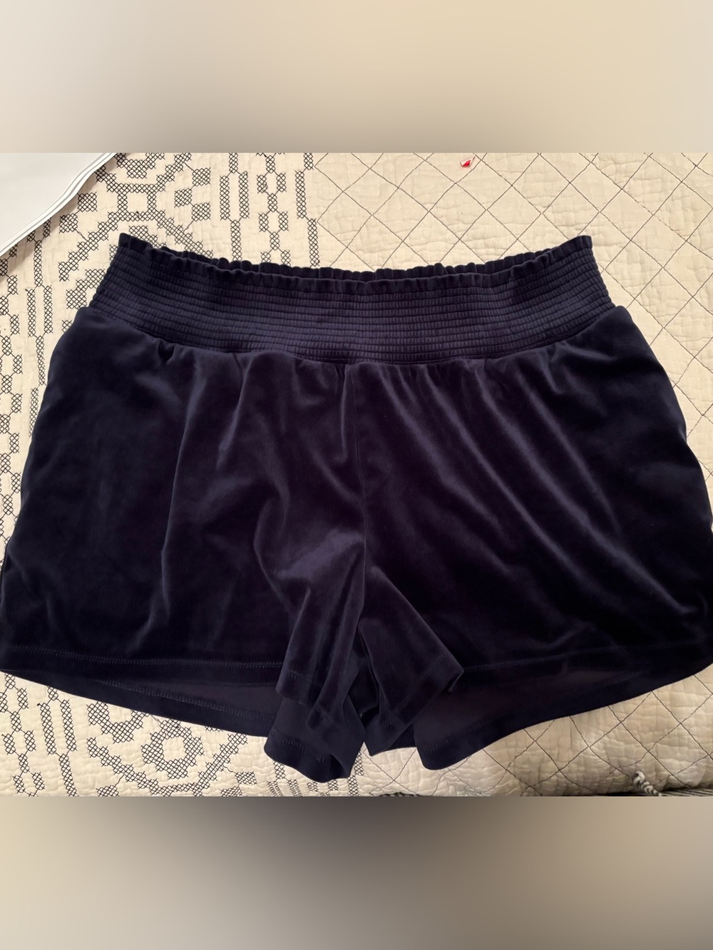 Old Navy Women's Velvet high waisted Elastic Waist Shorts L